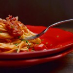 Spaghetti di farine antiche alla chitarra con sugo finto