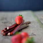 Gallette alle fragole e rabarbaro