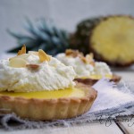 Tartellette all’ananas curd e crema chantilly per Il gusto della terra, quando l’unione (tra blogger) fa la forza .