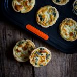 Mini quiche salate spinaci e formaggio