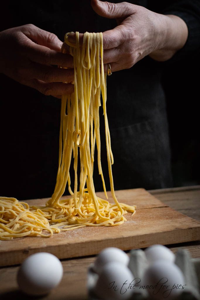 tagliolini sulle mani